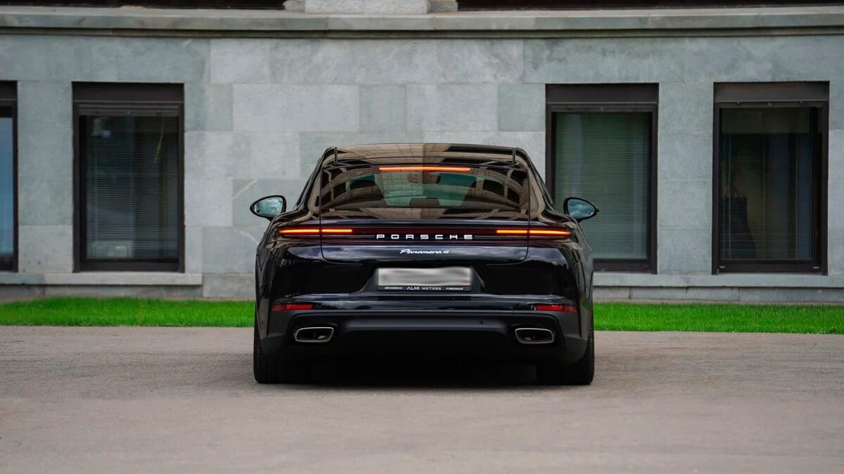 Porsche Panamera аренда